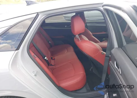 2025 Kia K5 Gt-Line z USA, uszkodzony, nr VIN KNAG64J75S5268173